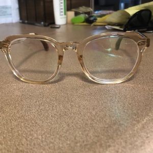 TOMS eyeglasses with anti reflective lenses